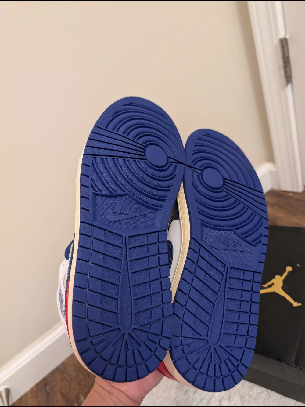 Jordan Air Jordan 1 Mid White Blue Red